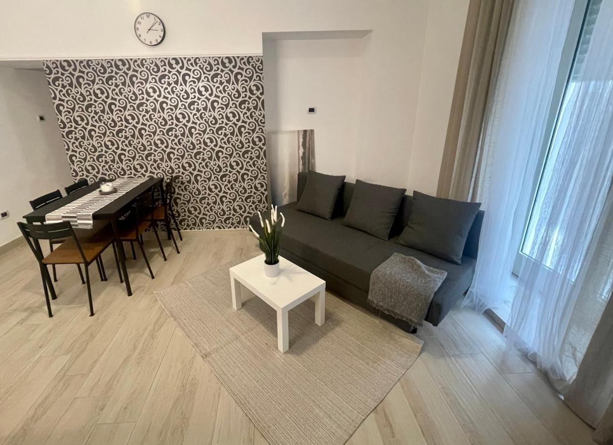 House Toledo Appartement Napels Buitenkant foto